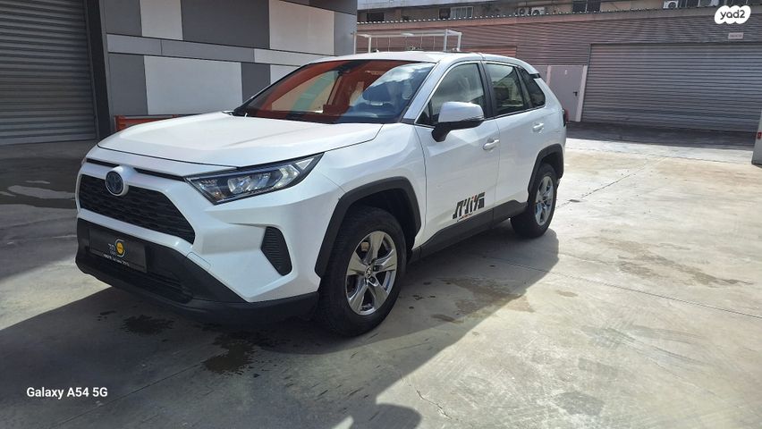 מודעת רכב טויוטה RAV4