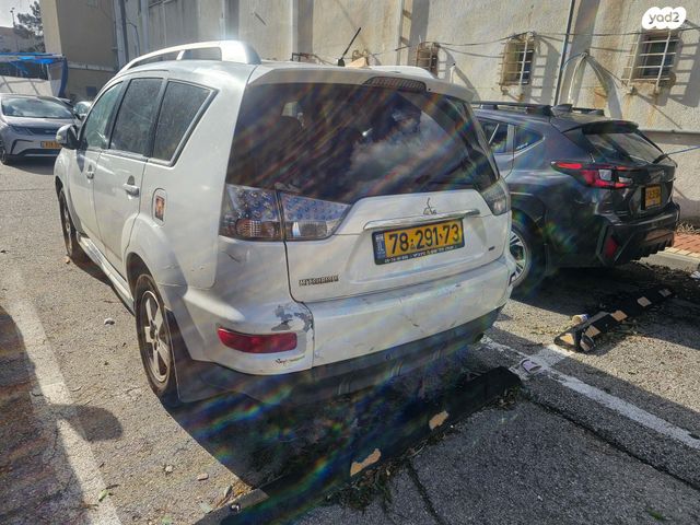 מיצובישי אאוטלנדר