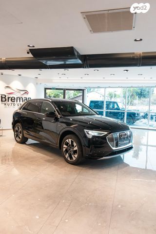 מודעת רכב אאודי E-tron