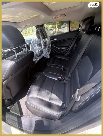 מרצדס-בנץ GLA