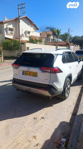 מודעת רכב טויוטה RAV4