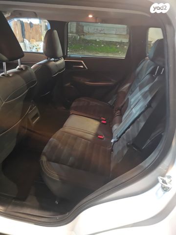 מודעת רכב מיצובישי אאוטלנדר