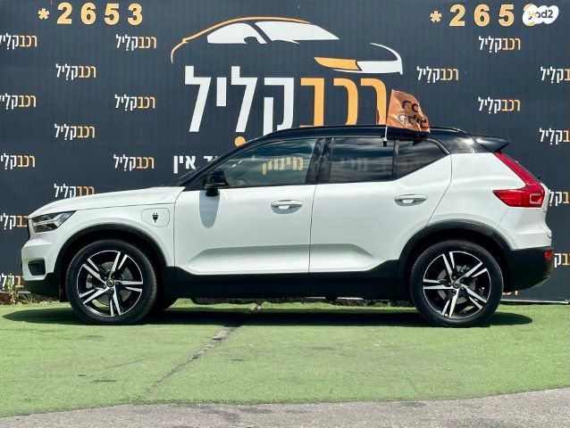 וולוו XC40