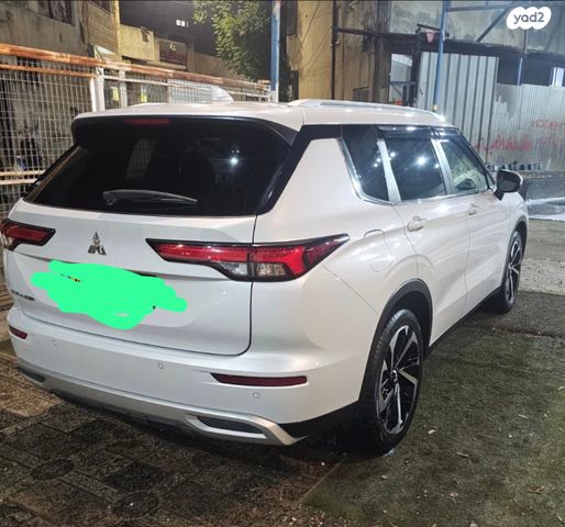 מיצובישי אאוטלנדר