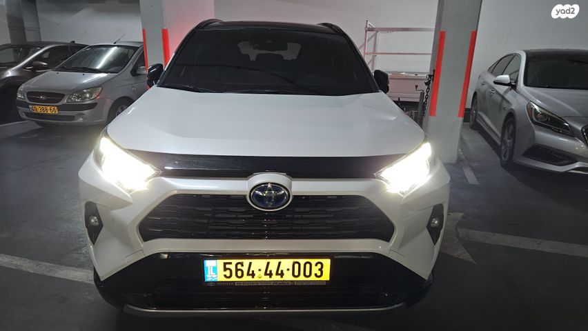 מודעת רכב טויוטה RAV4
