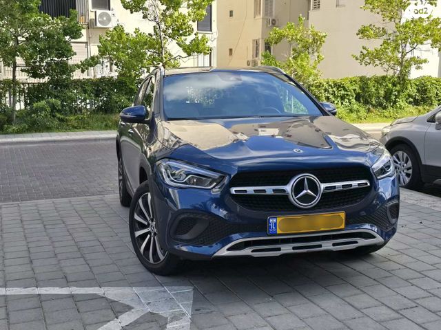 מודעת רכב מרצדס-בנץ GLA