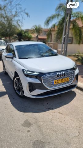 מודעת רכב אאודי Q4 e-tron