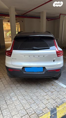 וולוו XC40