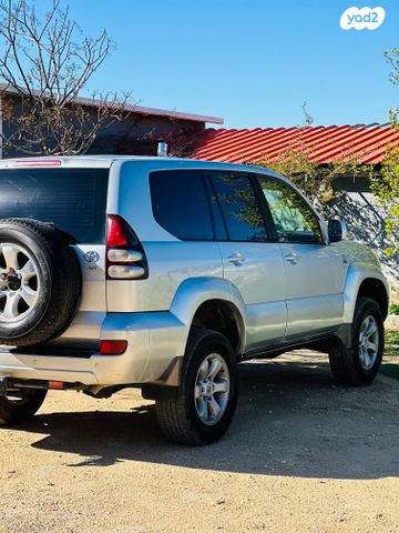 טויוטה לנד קרוזר