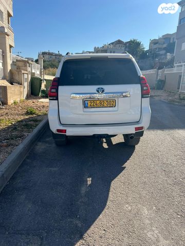 טויוטה לנד קרוזר