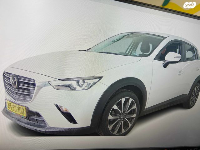מודעת רכב מאזדה CX-3