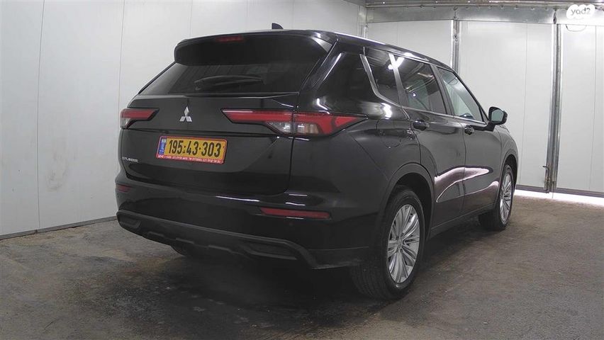 מיצובישי אאוטלנדר