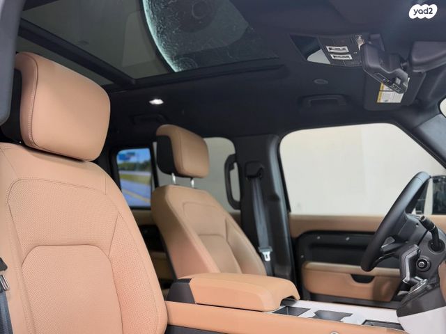 לנד רובר דיפנדר