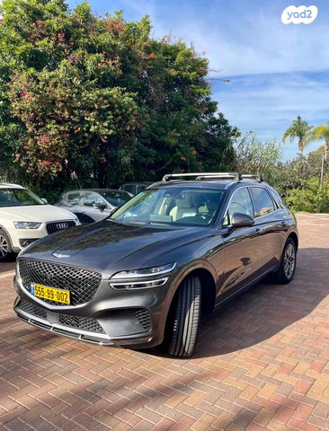 מודעת רכב ג'נסיס GV70