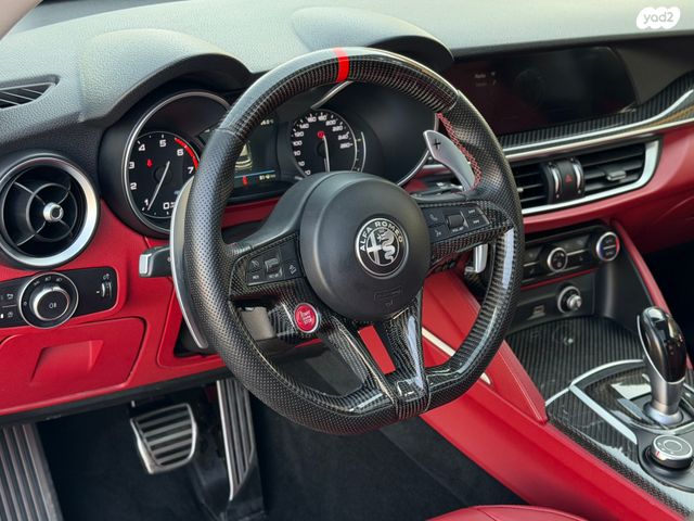 אלפא רומיאו סטלביו