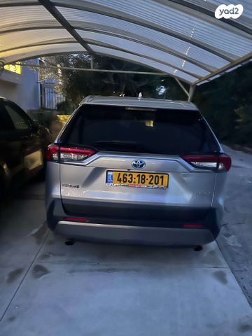 מודעת רכב טויוטה RAV4