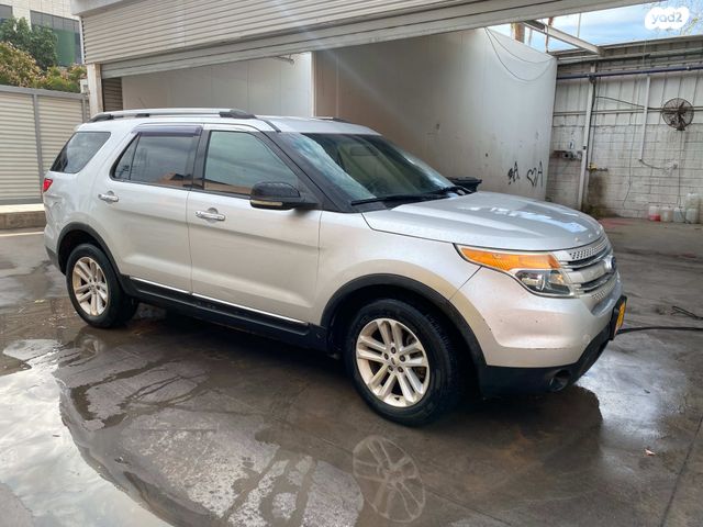 מודעת רכב פורד אקספלורר