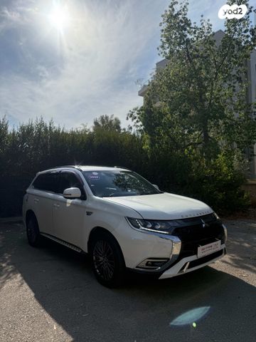 מיצובישי אאוטלנדר