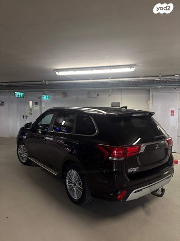 מיצובישי אאוטלנדר