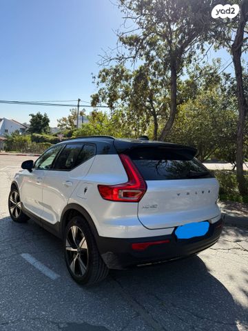 וולוו XC40