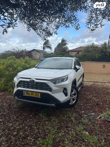 מודעת רכב טויוטה RAV4