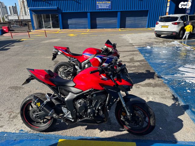 הונדה CB1000R