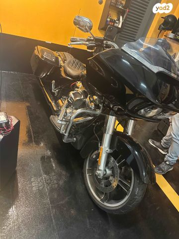 מודעת רכב הרלי דיווידסון רוד גלייד ספיישל 107