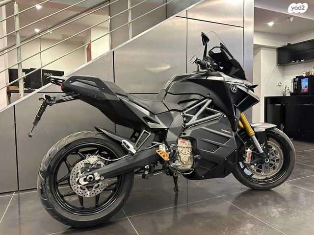 מודעת רכב אנרג'יקה EsseEsse9