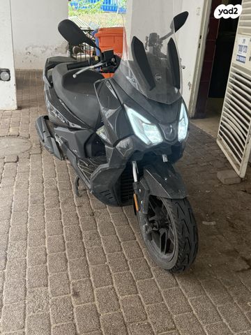 מודעת רכב סאן יאנג ג'וירייד 300 15