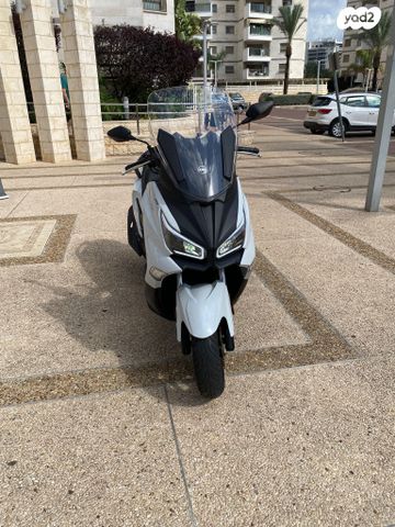 מודעת רכב סאן יאנג ג'וי-מקס Z-250