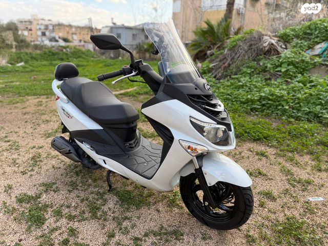 סאן יאנג ג'וי רייד 200