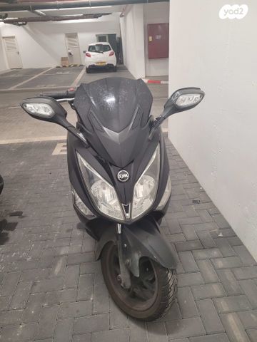 מודעת רכב סאן יאנג ג'וי-מקס 250 XI