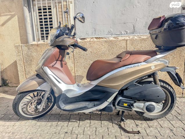 מודעת רכב פיאג'ו בוורלי 300