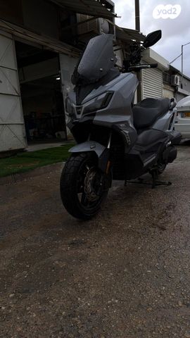 סאן יאנג ADX 300