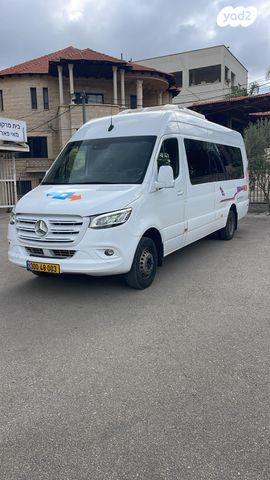 מיניבוסים ורכבי הסעות