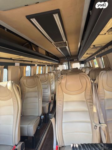 מיניבוסים ורכבי הסעות