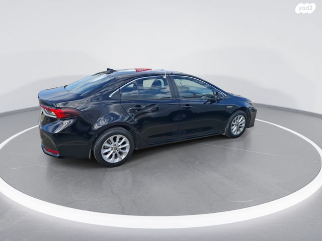 טויוטה קורולה