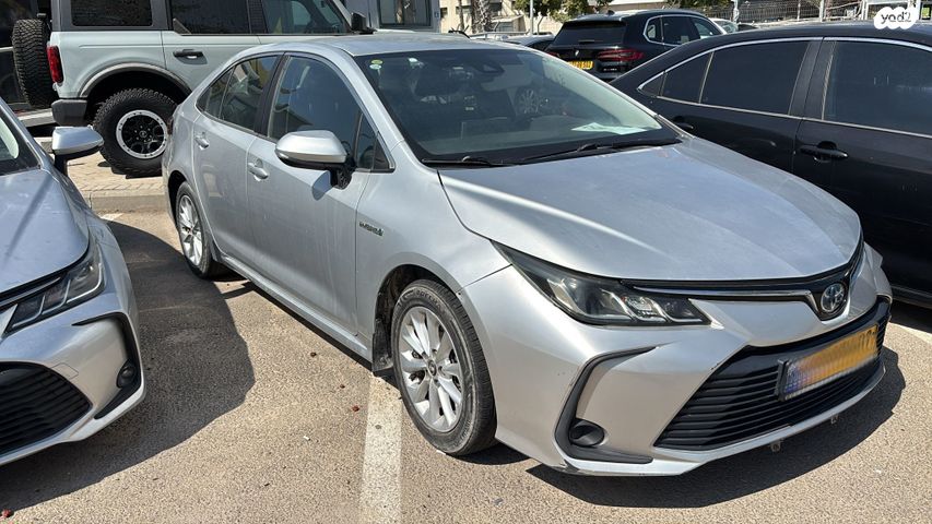 מודעת רכב טויוטה קורולה
