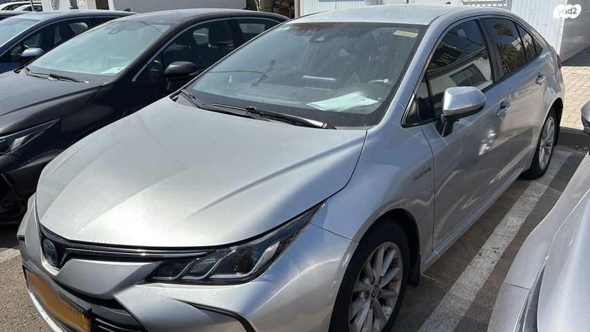 מודעת רכב טויוטה קורולה