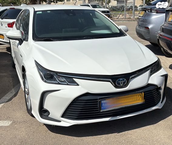 מודעת רכב טויוטה קורולה