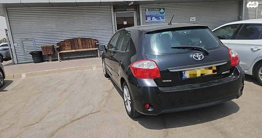 מודעת רכב טויוטה אוריס 1