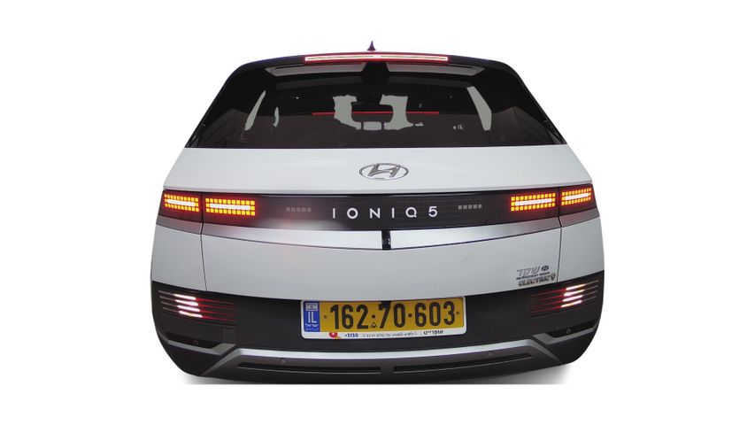 יונדאי איוניק 5