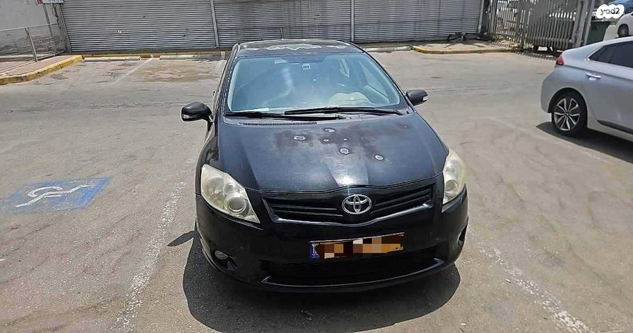 מודעת רכב טויוטה אוריס 2