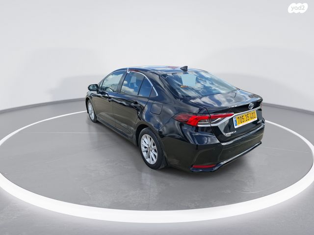 טויוטה קורולה