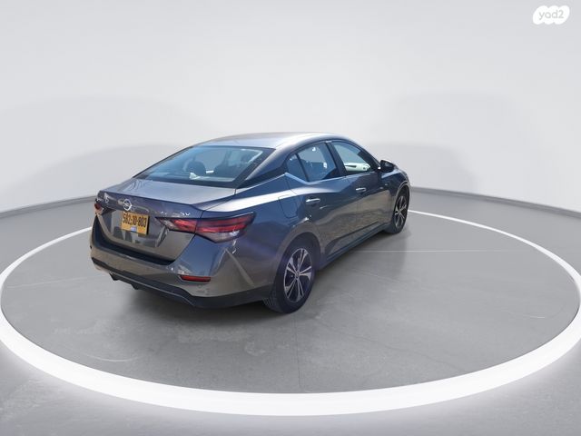 ניסאן סנטרה