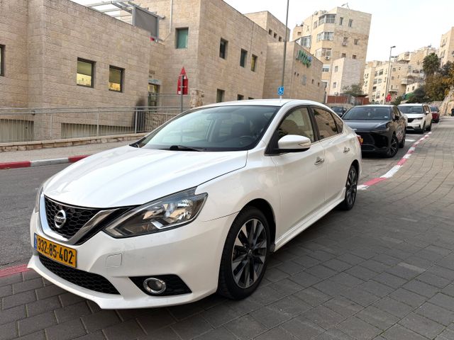 ניסאן סנטרה