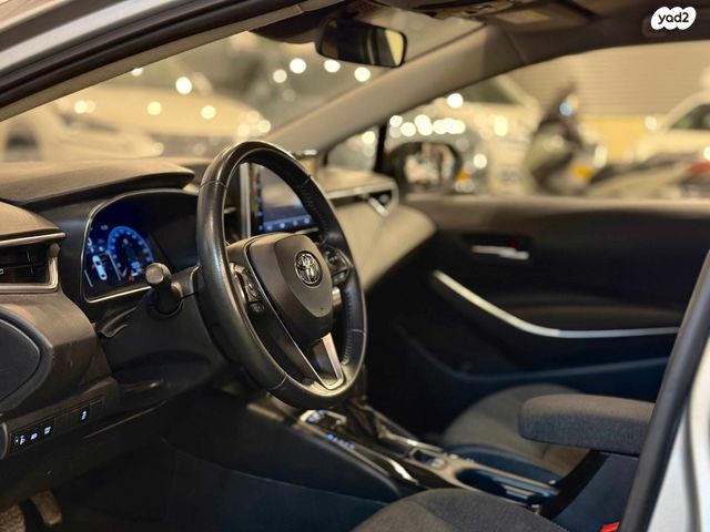 טויוטה קורולה