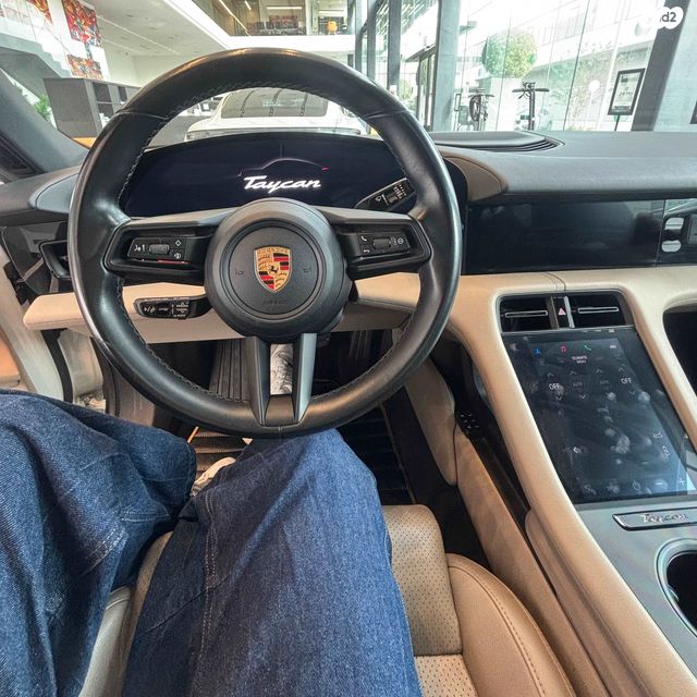 מודעת רכב פורשה טייקן