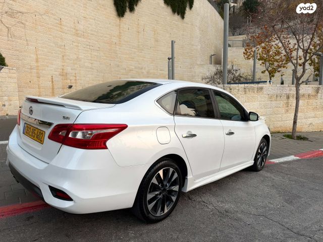 ניסאן סנטרה