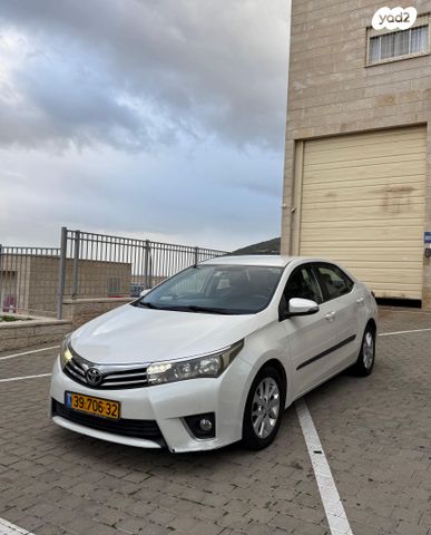 מודעת רכב טויוטה קורולה